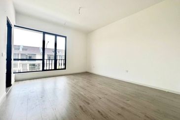 Nadira 3 @ Bukit Raja