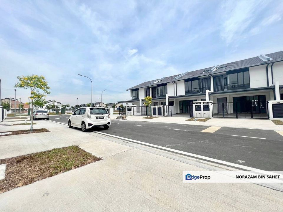 BANDAR BUKIT RAJA KLANG SELANGOR FREEHOLD 2 STOREY TERRACE NADIRA 3 FOR SALE, Selangor, Klang