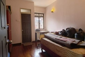 JALAN BIRAI BUKIT JELUTONG SHAH ALAM SELANGOR FREEHOLD 2 STOREY SUPERLINK TERRACE FOR SALE