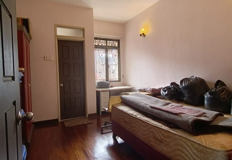 JALAN BIRAI BUKIT JELUTONG SHAH ALAM SELANGOR FREEHOLD 2 STOREY SUPERLINK TERRACE FOR SALE