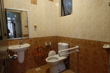 JALAN BIRAI BUKIT JELUTONG SHAH ALAM SELANGOR FREEHOLD 2 STOREY SUPERLINK TERRACE FOR SALE