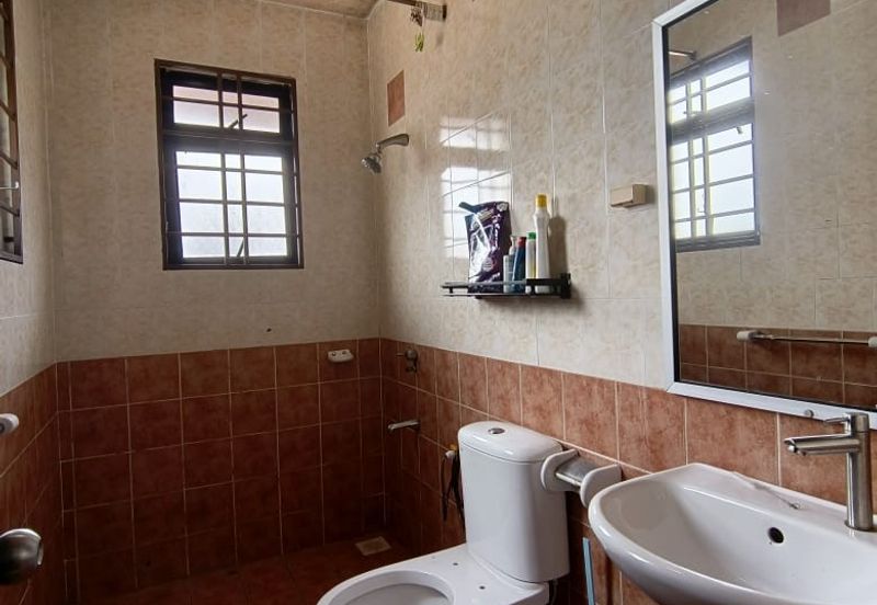 JALAN BIRAI BUKIT JELUTONG SHAH ALAM SELANGOR FREEHOLD 2 STOREY SUPERLINK TERRACE FOR SALE