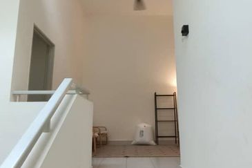 ALAM SURIA BANDAR PUNCAK ALAM SELANGOR 2 STOREY TERRACE FOR SALE