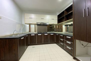 Persiaran Puncak Alam 1 