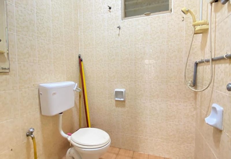 Persiaran Puncak Alam 1 