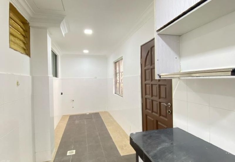 Persiaran Puncak Alam 1 