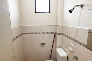 Seksyen 11, Kota Damansara