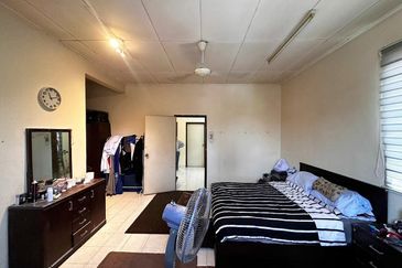 Seksyen 11, Kota Damansara