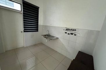 Persiaran Puncak Alam 1 