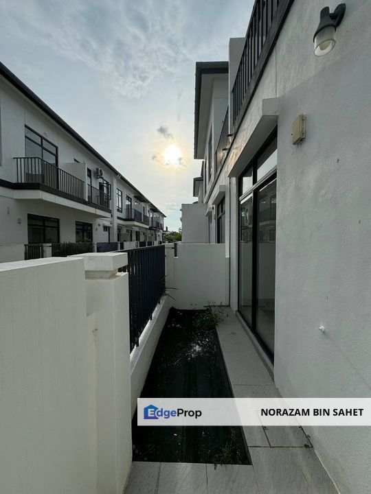 CORNER LOT GRAHAM GARDEN ECO GRANDEUR BANDAR PUNCAK ALAM SELANGOR 2 ...