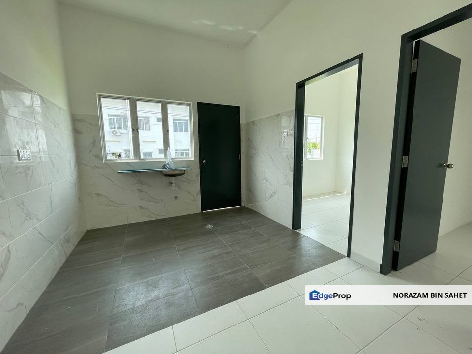 TAMAN WARISAN HIJAUAN KOTA WARISAN SEPANG SELANGOR SINGLE STOREY TERRACE FOR SALE, Selangor, Sepang