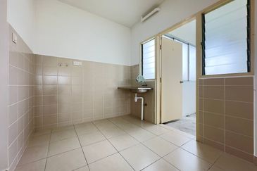 De Bayu Apartment @ Setia Alam