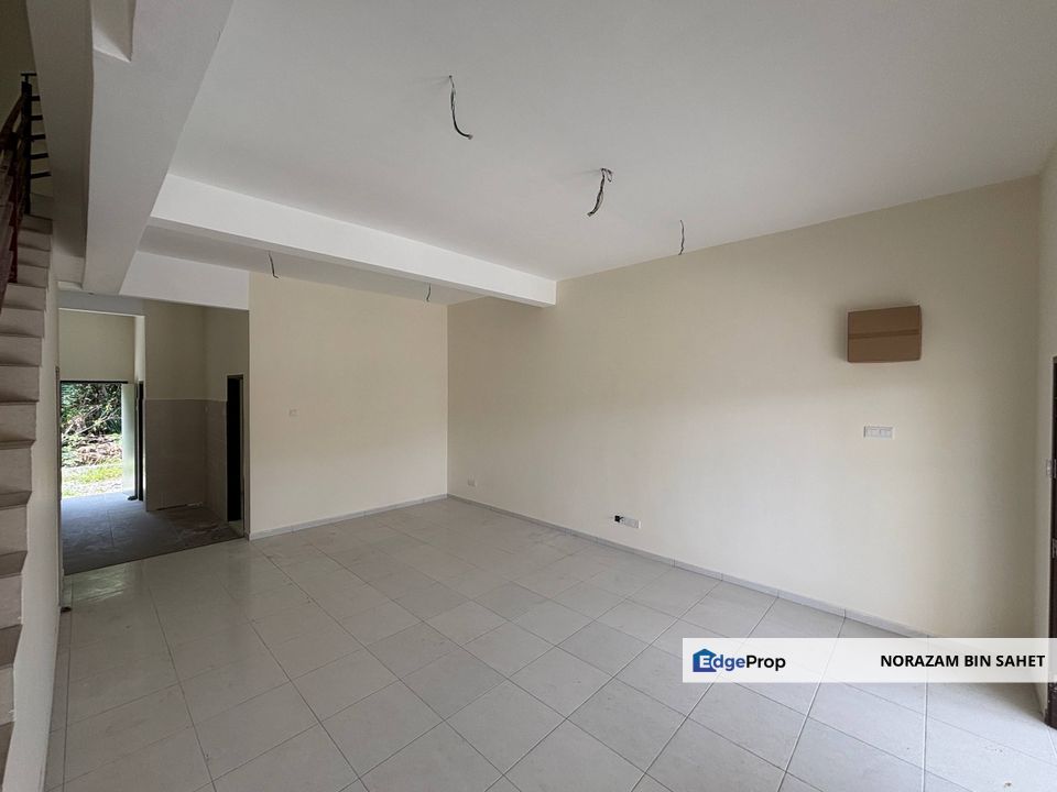BUKIT NAGA SEKSYEN 32 SHAH ALAM TERES 2 TINGKAT FREEHOLD FORSALE, Selangor, Shah Alam