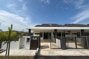 Taman Jenjarom Permai