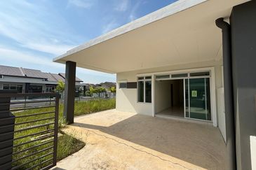 Taman Jenjarom Permai