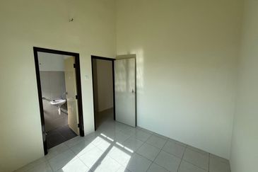 Taman Jenjarom Permai