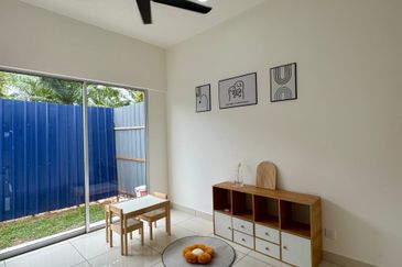 Pulau Indah ( Pulau Lumut )