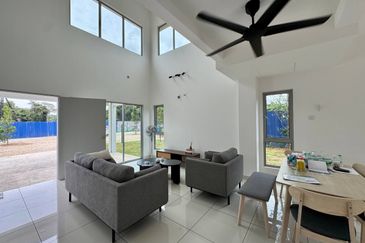 Pulau Indah ( Pulau Lumut )