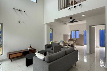 Pulau Indah ( Pulau Lumut )