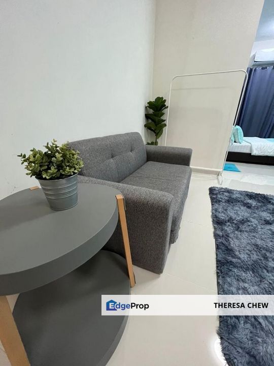 Fully Furnished Studio Opposite Shopping Mall With Wifi, Selangor, Sepang
