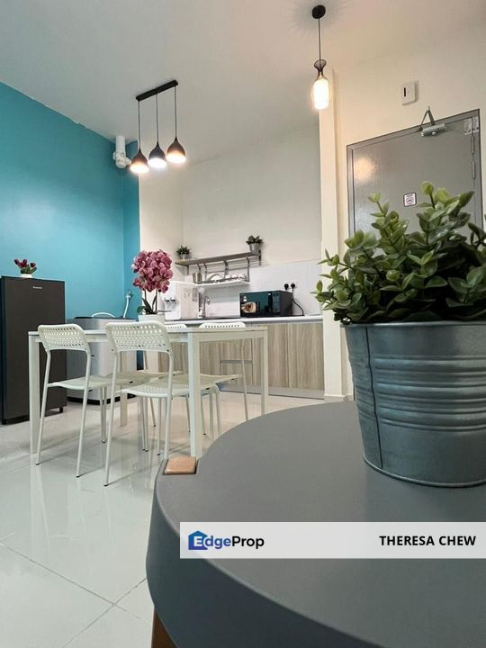 Fully Furnished Studio Opposite Shopping Mall With Wifi, Selangor, Sepang