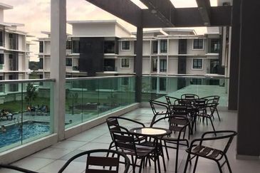 Meadow Park Kampar 4-Room Furnished