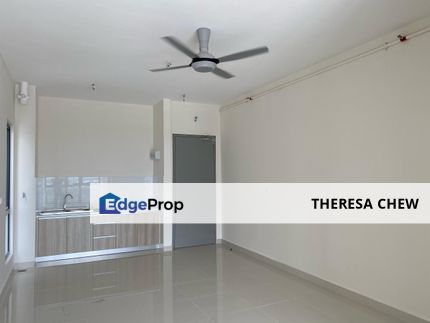 Core Soho Suites Basic Studio Unit Near Shopping Mall, Selangor, Sepang