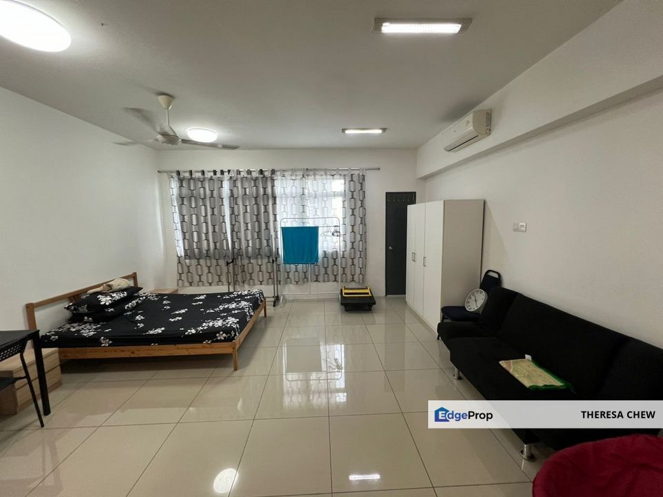 Geno Menara Studio With Partial Furnishings, Convenient Access., Selangor, USJ