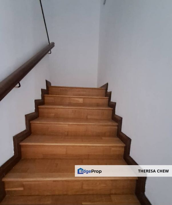 Bukit Istana Newly Painted and Well Maintained Bungalow, Selangor, Klang