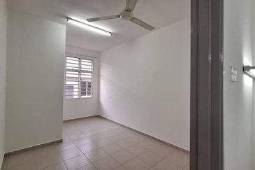 TAMAN SRI PINANG (LABU)