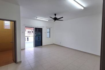 TAMAN SRI PINANG (LABU)