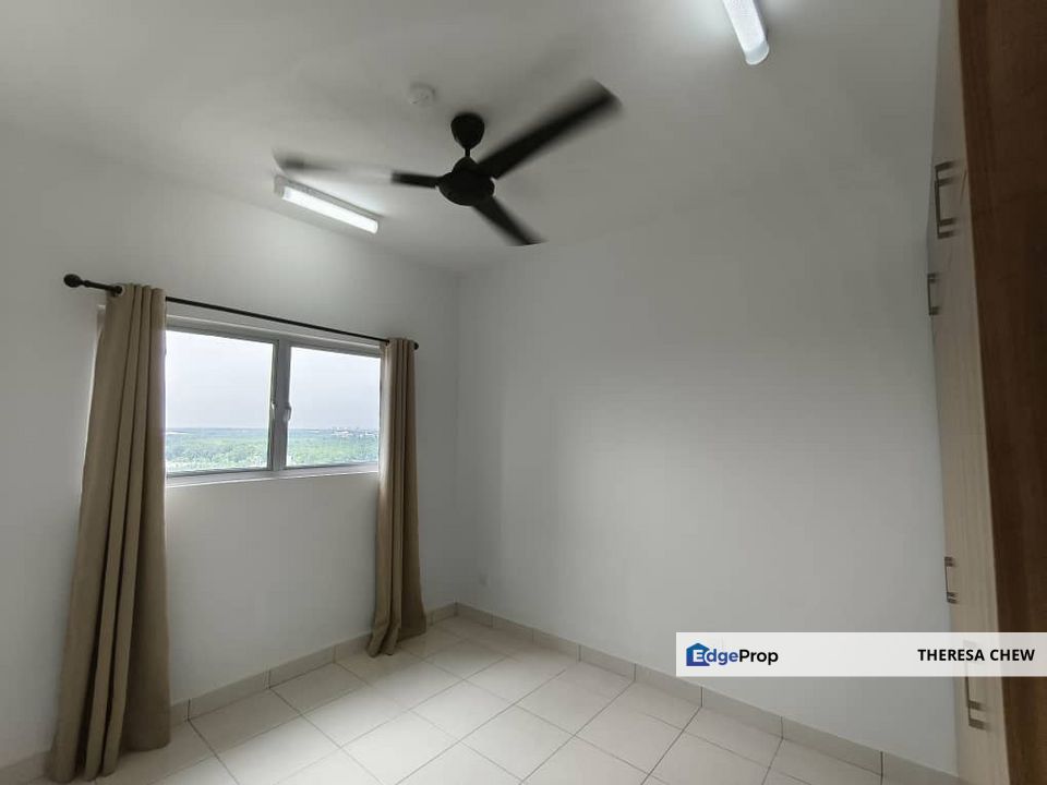 Alanis Residence Well Maintained Freehold 3-Bedroom Apartment, Selangor, Sepang