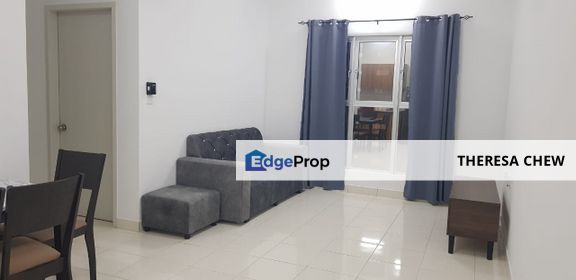 Alanis Residence Partially Furnished 2-Bedroom With Pool View, Selangor, Sepang