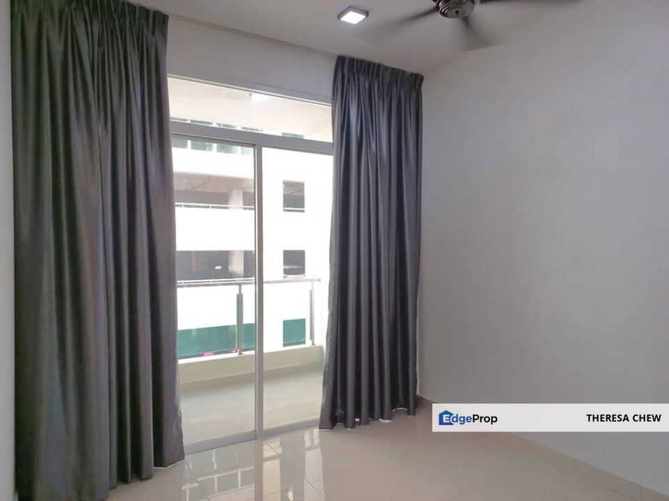 Mutiara Ville 3-Bedroom Condo With 2 Sidew By Side Parking, Selangor, Cyberjaya