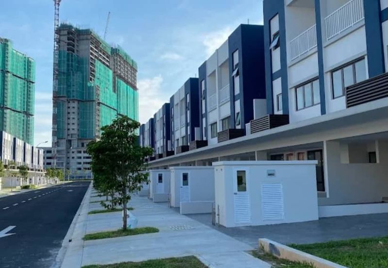 Ayden Townhouse Warisan Puteri