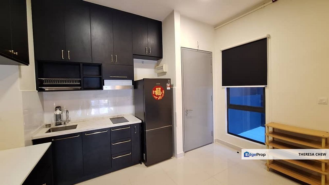 Core Soho Suites Furnished Studio High Floor Facing Pool, Selangor, Sepang