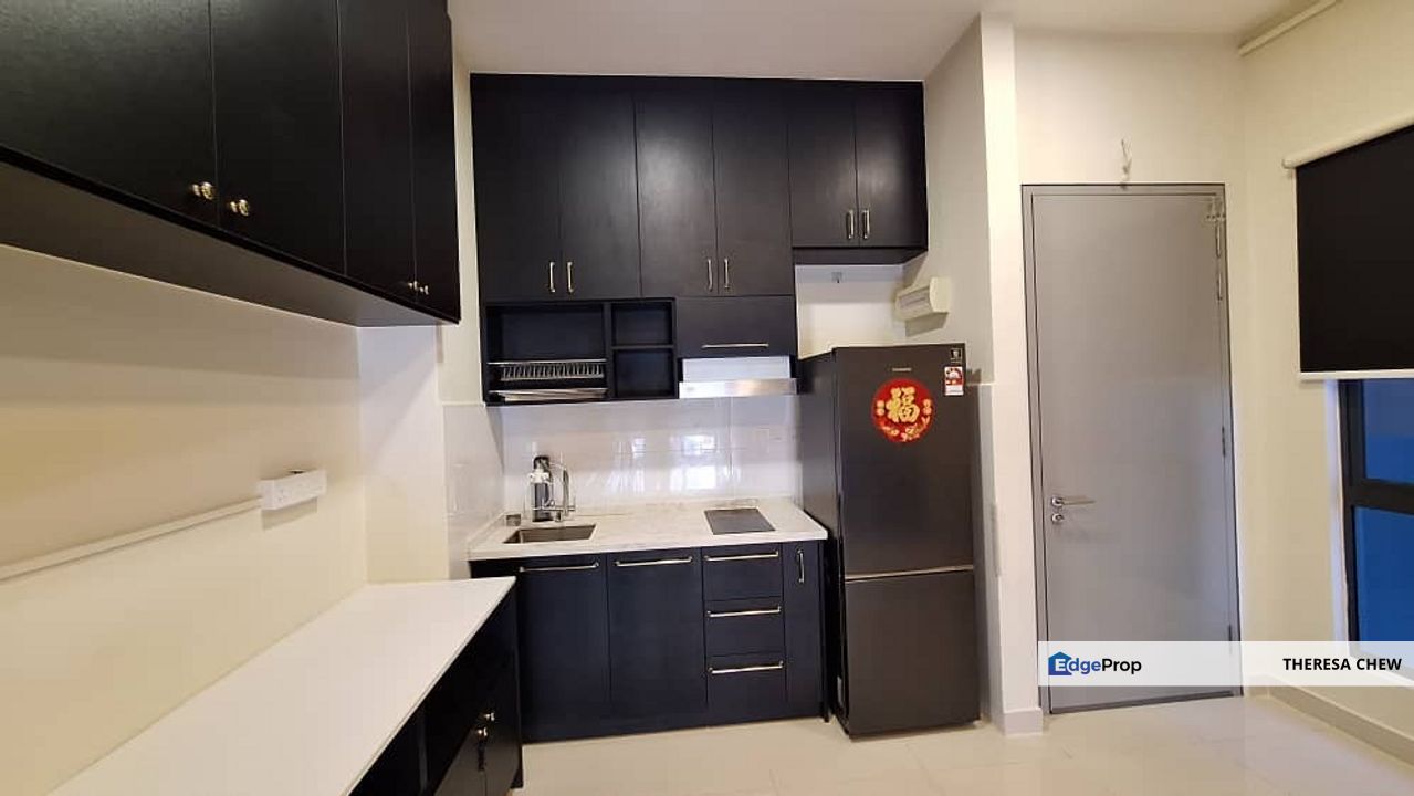 Core Soho Suites Furnished Studio High Floor Facing Pool, Selangor, Sepang