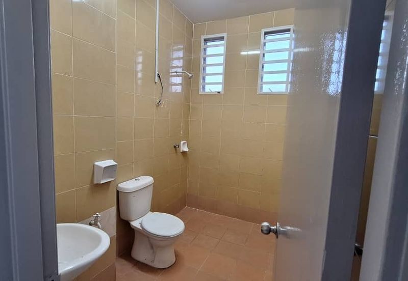 TAMAN SRI PINANG (LABU)