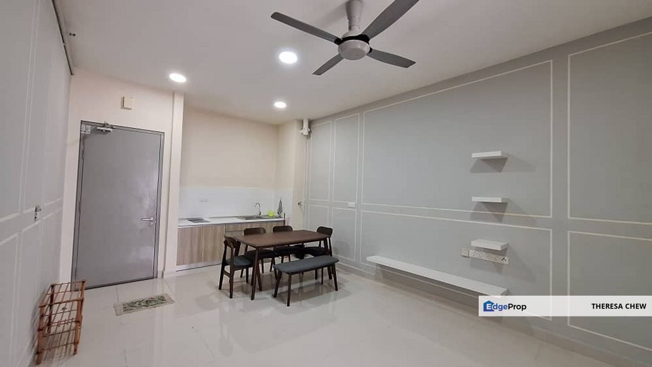 Core Soho Suites Freehold Partial Furnished Studio, Selangor, Sepang