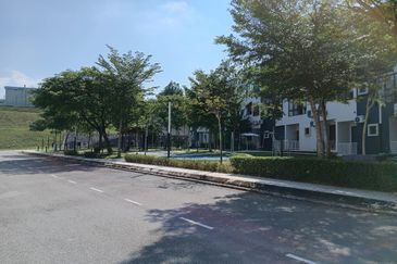 Ayden Townhouse Warisan Puteri