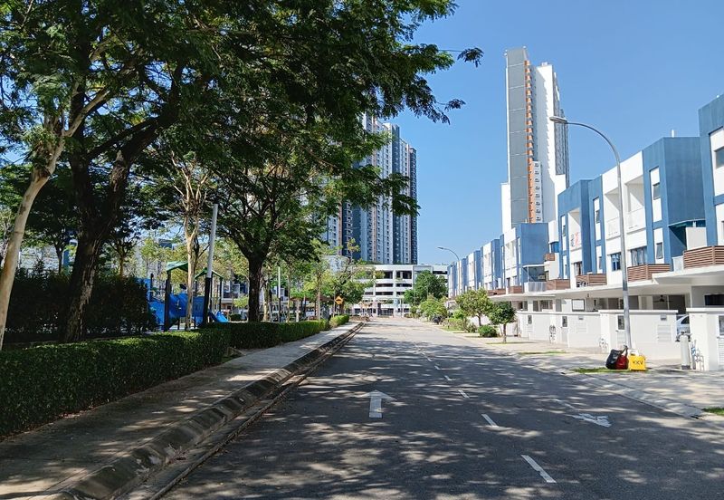 Ayden Townhouse Warisan Puteri