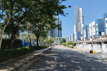 Ayden Townhouse Warisan Puteri