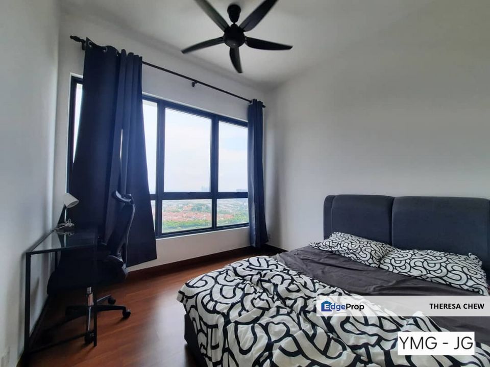 Sunsuria Forum 3-Bedroom Freehold Fully Furnished Unit, Selangor, Shah Alam