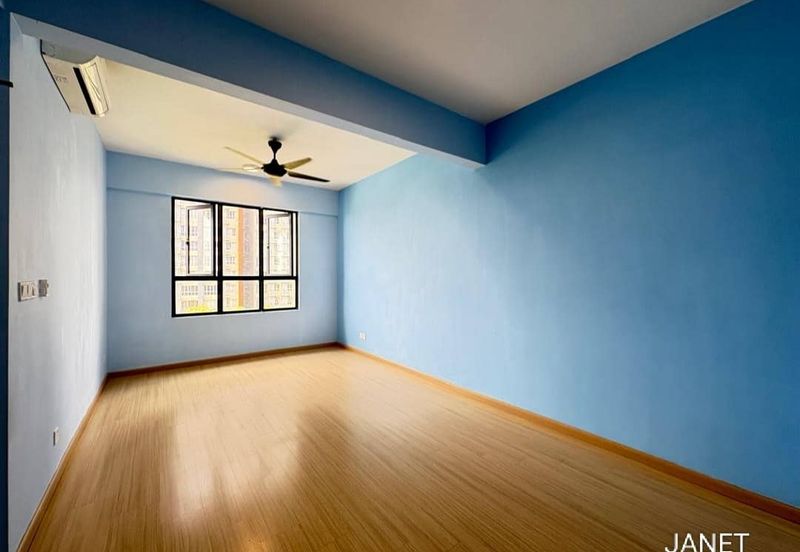 Gravit8 @ Klang South