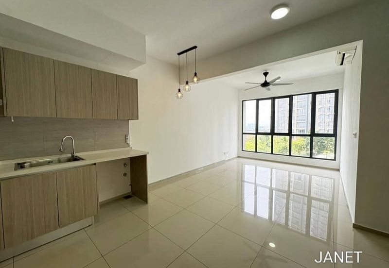 Gravit8 @ Klang South