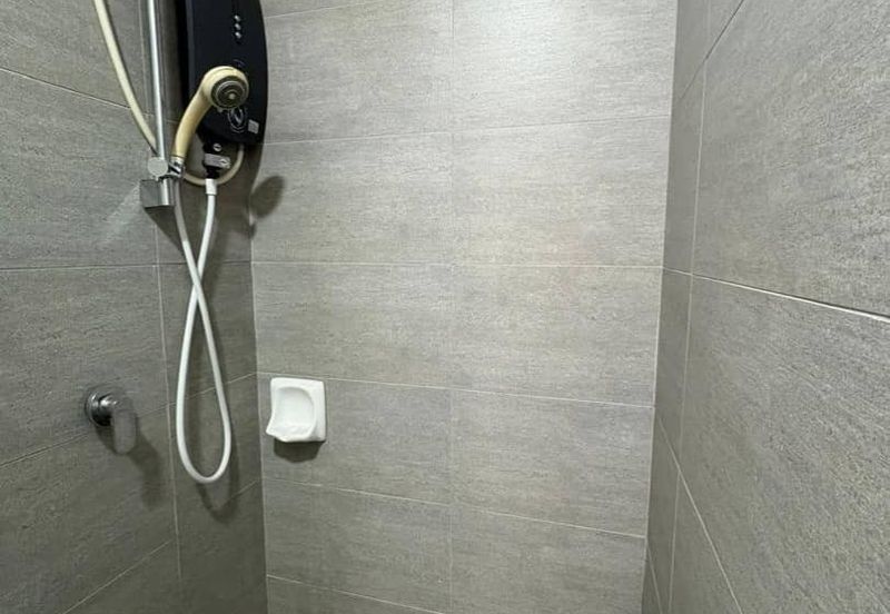 Gravit8 @ Klang South