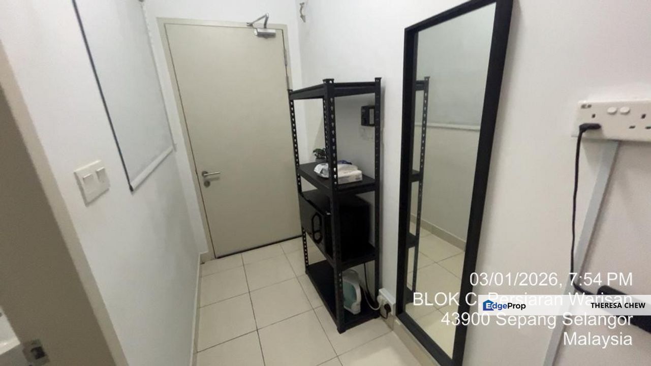 Partially Furnished Dual-Key Studio Room Unit at Alanis Residence , Selangor, Sepang