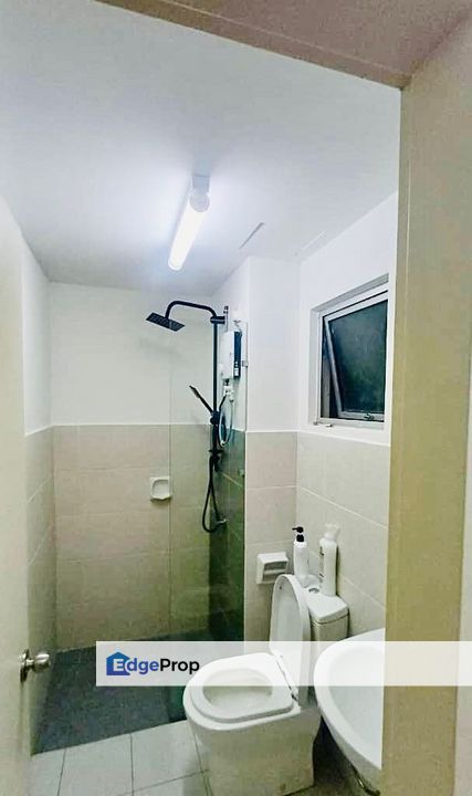 Alanis Residence Dual-Key Type Furnished Junior Master Room, Selangor, Sepang