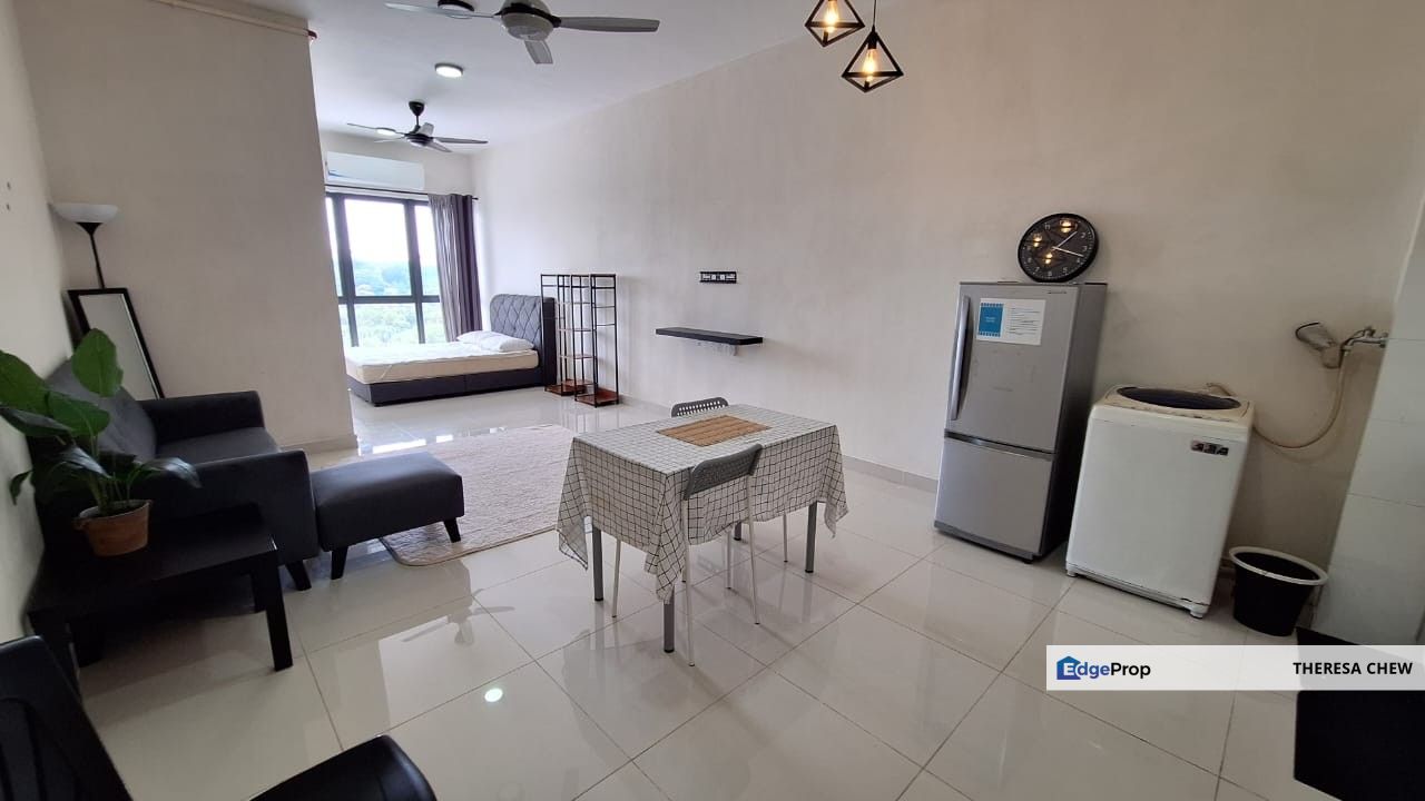 Core Soho Suites Studio Partially Furnished, Selangor, Sepang