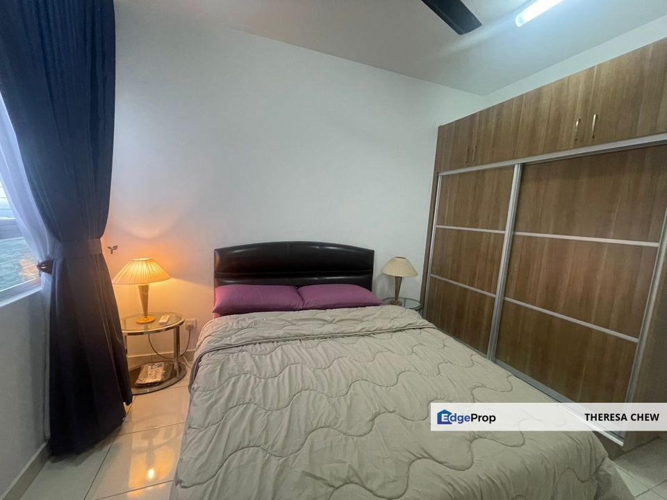 Alanis Residence Dual-Key Type 2-Room Fully Furnished with Free wifi, Selangor, Sepang